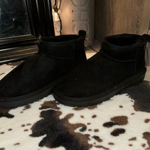 mini boots